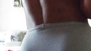 Ass jiggling and tight muscles but I'm so soft all over happy hump day 1:04pm
