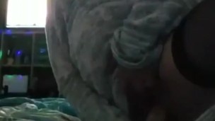 Aussie Slut Fucks Herself