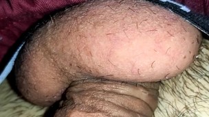 Oynayan Penis Topları