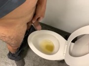 Peeing is good  - Screenshot 14 of 16 - Guys Peeing