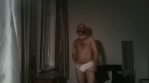 1ncandenza discoteques right at his home (it is ok to dance alone)