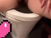 【個人撮影】　女子大生の私服おしっこ①　見られるの恥ずかしくて興奮する...... - Screenshot 9 of 16 - Japanese