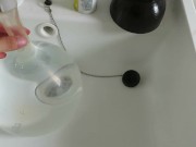洗面所でコンドームに水を入れたら破裂した - Screenshot 14 of 16 - Adult Toys