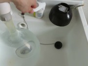 洗面所でコンドームに水を入れたら破裂した - Screenshot 16 of 16 - HD