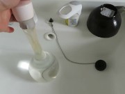 洗面所でコンドームに水を入れたら破裂した - Screenshot 9 of 16 - Adult Toys