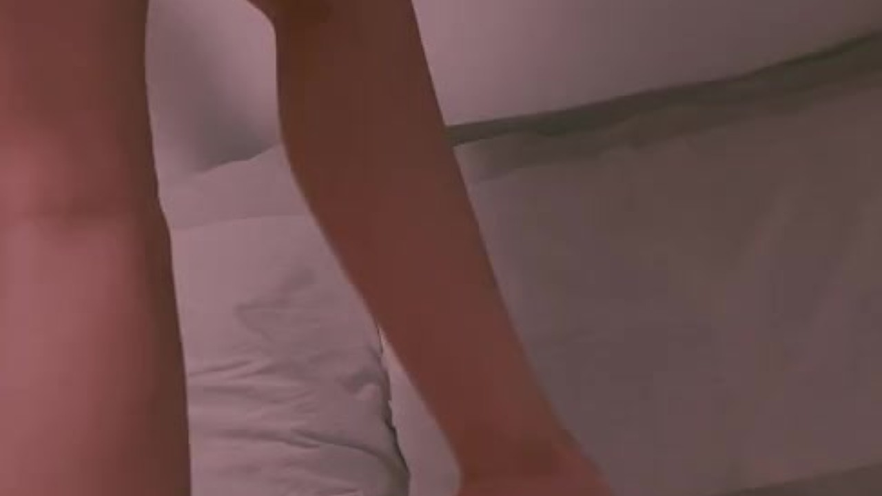 Novinha Cantando Fazendo Strip Balançando a Raba - Darmowe seks wideo - RedTube