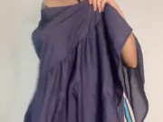 Une ado arabe se flagelle les seins 5/16