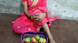 Indian poor girl selling a mango and hard fucking - Бесплатное ...