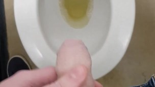 Seat down, piss time! 💦