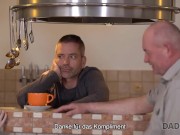 DADDY4K Alter Mann macht intime Bekanntschaft mit der neuen Freundin des Sohnes 2/16