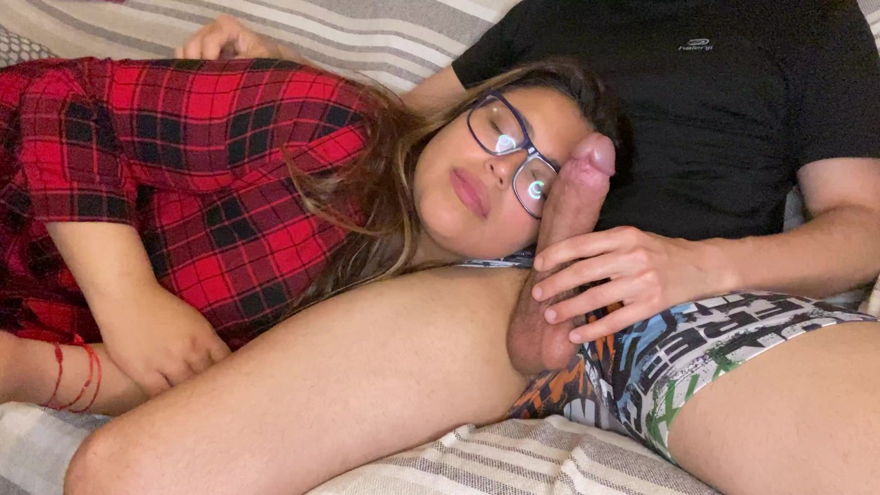 I wake up my Stepmom from her nap and I cum in her mouth by SURPRISE! 4k - Video di sesso gratis - RedTube
