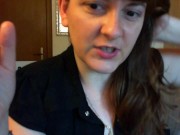 la tua segretaria che impreca e ti prende in giro pesantemente 1/16