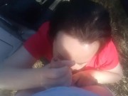 ПОДРУГА ЖЕНЫ НЕЖНО СОСЕТ НА ПРИРОДЕ - Screenshot 9 of 16 - Mom