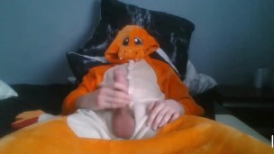 A Wild Charmander Masturbate and Cum!