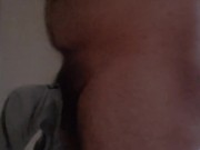 Bathroom play - Screenshot 2 of 16 - Brown Cock