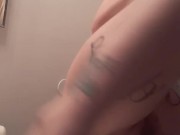 Fucking myself in the bathroom 🥵 6/16