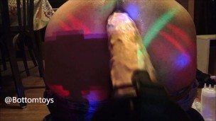 GAY FIST avec mon jeans skinhead dechiré et la fuckmachine avec un gode XXL rambone + gay fart