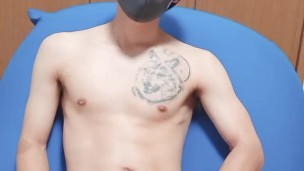 色白男子のオナニー自撮り　Japanese　amateu　Masturbation
