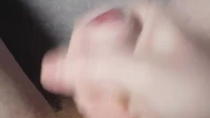 Pissing in my hand then making myself Cum 💦
