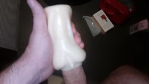 Jerking off with fleshlight