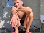 It's nice to bask in the sun in the morning 12/16