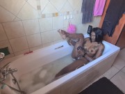 A desi Indian slut giving her dark petite body a sexy steamy bubble bath. 4/16