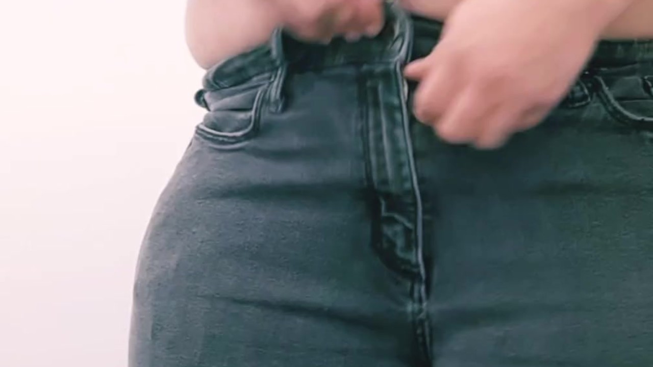 Dressing room teasing Arab BBW - Free Sex Video - RedTube