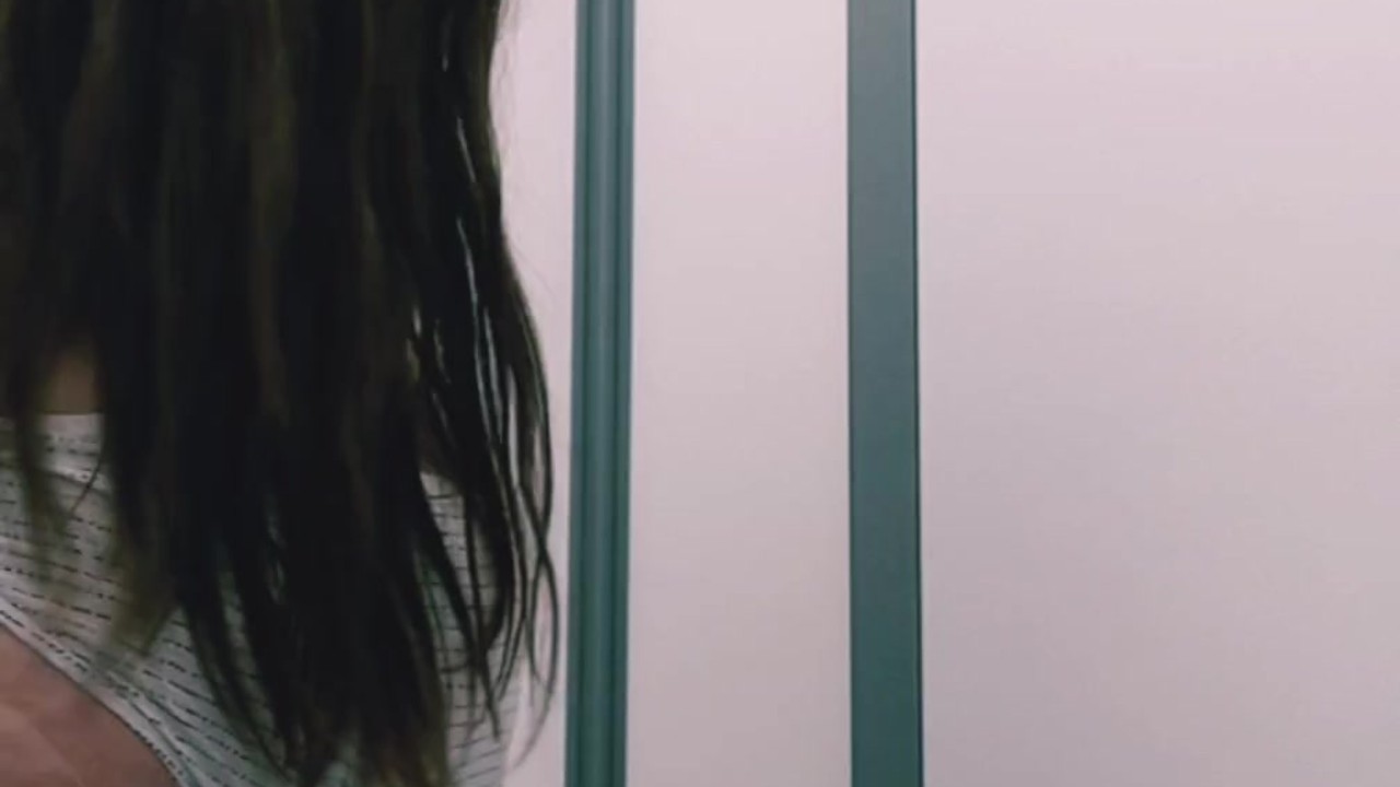 Dressing room teasing Arab BBW - Free Sex Video - RedTube