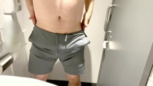 chubby asian pissing
