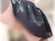制服の立ち開脚パイパンオナニー　スカート中からのエロ絶景