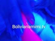 Numa viagem de 10 horas nao aguentei mais o tesao e me masturbei no banheiro do aviao ate gozar  15/16