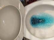 Guy takes relieving piss - Screenshot 5 of 16 - Long Piss