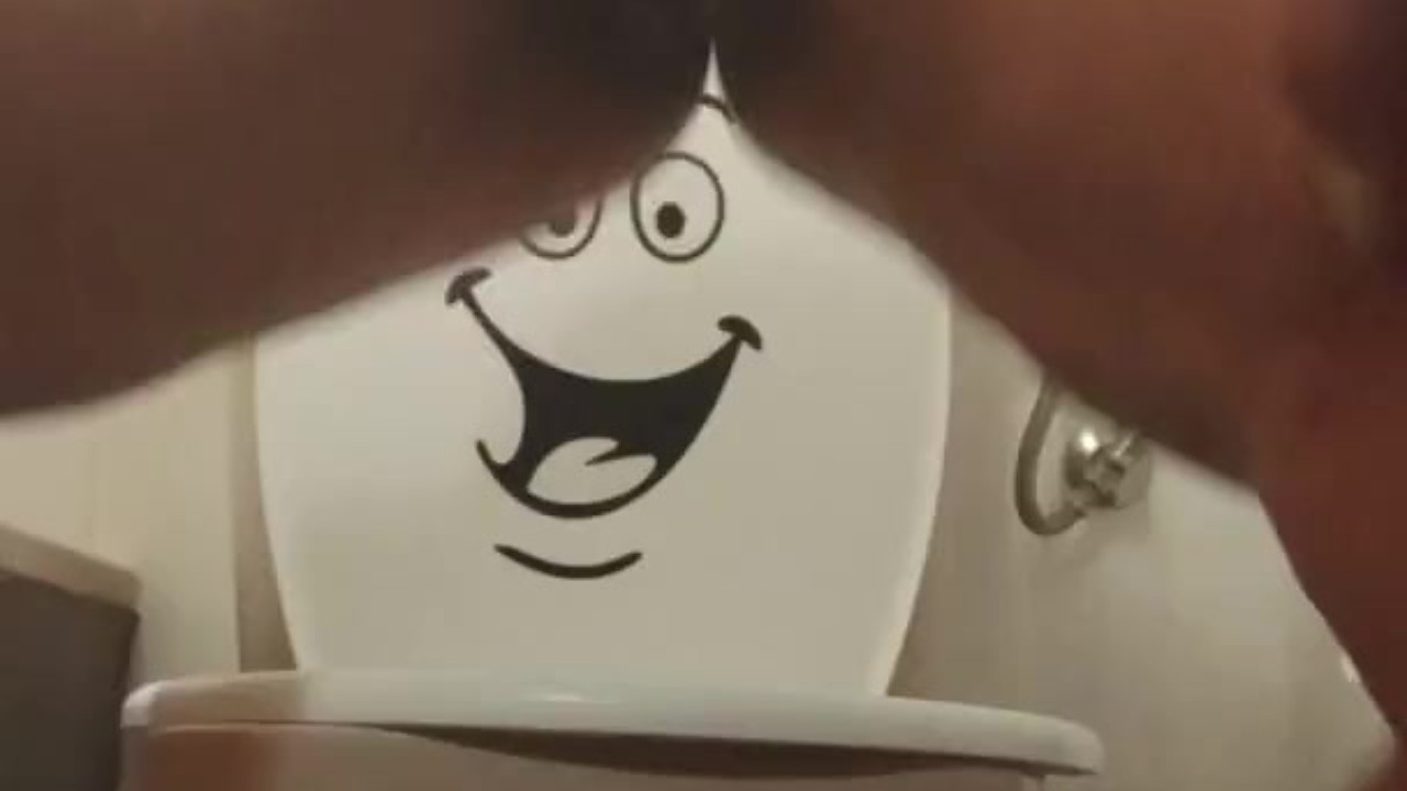 hidden in the bathroom masturbating with a golden shower gift. - RedTube