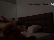 Watashi ga kare ni sore o oite iru ma, kare wa watashi ni kisu suru no ga sukidesu 5/16