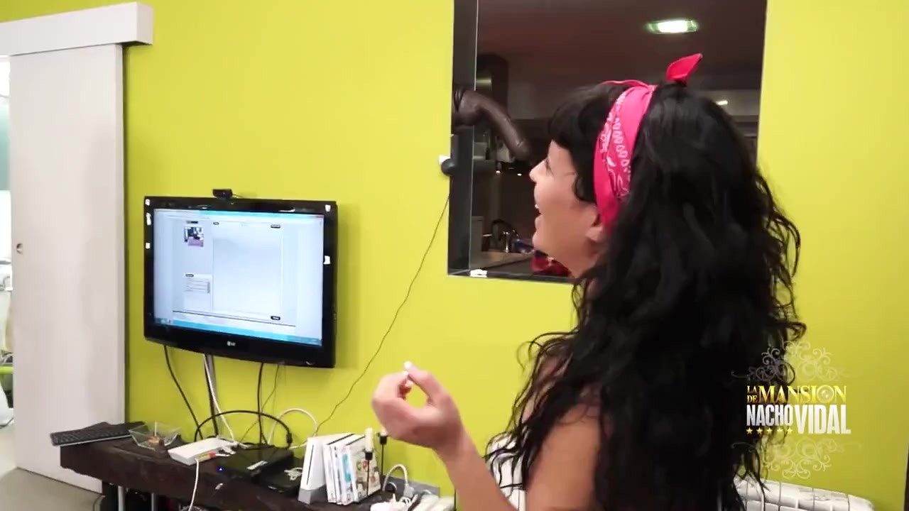 Resumen: Haciendo deporte desnudas - Vídeo de sexo grátis - RedTube