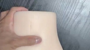 部屋でオナホールに射精