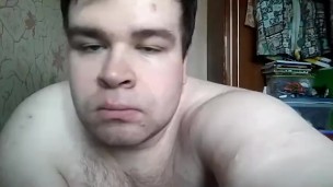 Артем сам себе дрочит ногами лижет ноги self suck autofellatio self footjob