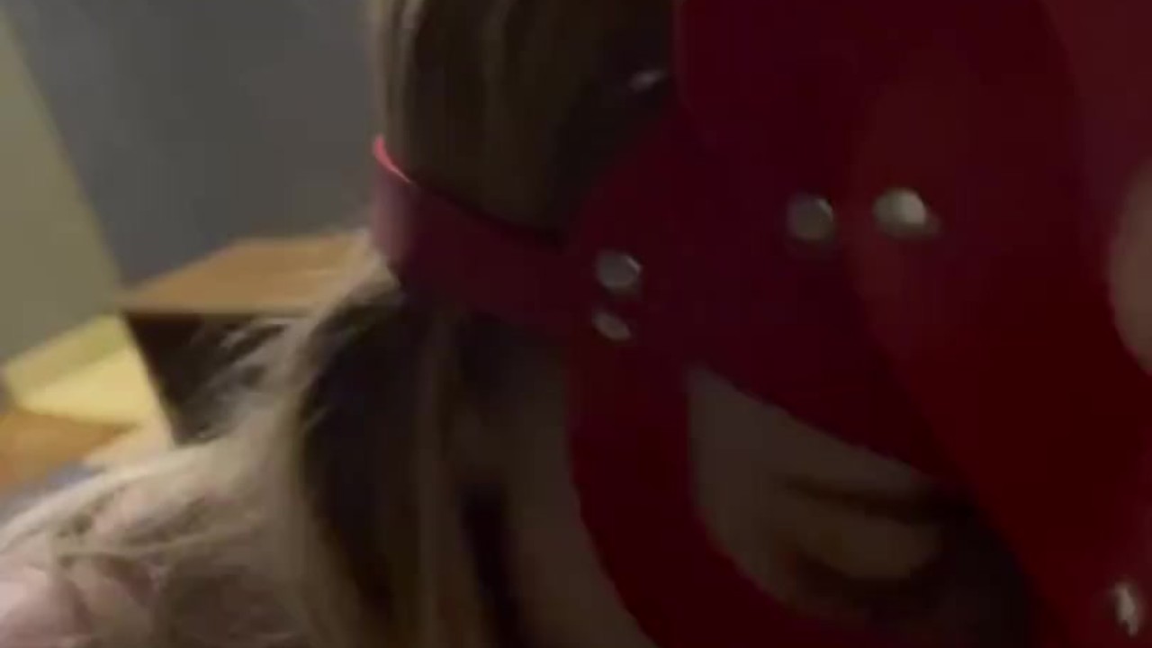 дал сестре в рот и в узкую киску - Бесплатное секс видео - RedTube