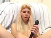 Petite stoner  - Screenshot 12 of 16 - Petite