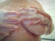 JOI EN ESPAÑOL- Bañate conmigo, tocame las tetas y dame una buena corrida 9/16