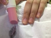 むらむらしたからひとりでティッシュ越しにえっち　濡れてきてびしょびしょになっちゃう 10/16