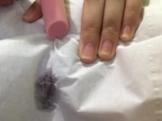 むらむらしたからひとりでティッシュ越しにえっち　濡れてきてびしょびしょになっちゃう 11/16