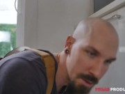 Pegas - Elle Fourre La Grose Queue du Technicien du Cable 6/16