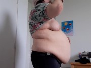 Chugging 2 weight gain shakes