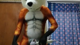 Play with a good toy.