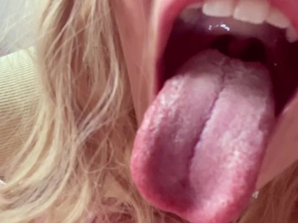 I SAT on TINY HUMAN, feel so GUILTY, now he wants to play inside my GIANTESS mouth! HD / 10 MIN