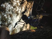 Секси в леопардовом платье отдалась в поле прямо на мопеде 1/16