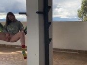 Gringa Orgasmo A Chorro en la hamaca 12/16