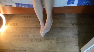 Jerk off on my legs | Foot fetish