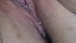 Raw queefs on command with pussy rubbing close up (loud at the end!)